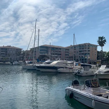 Confort Port De דירה Fréjus
