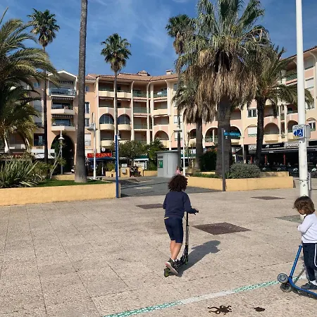 Confort Port De Apartment